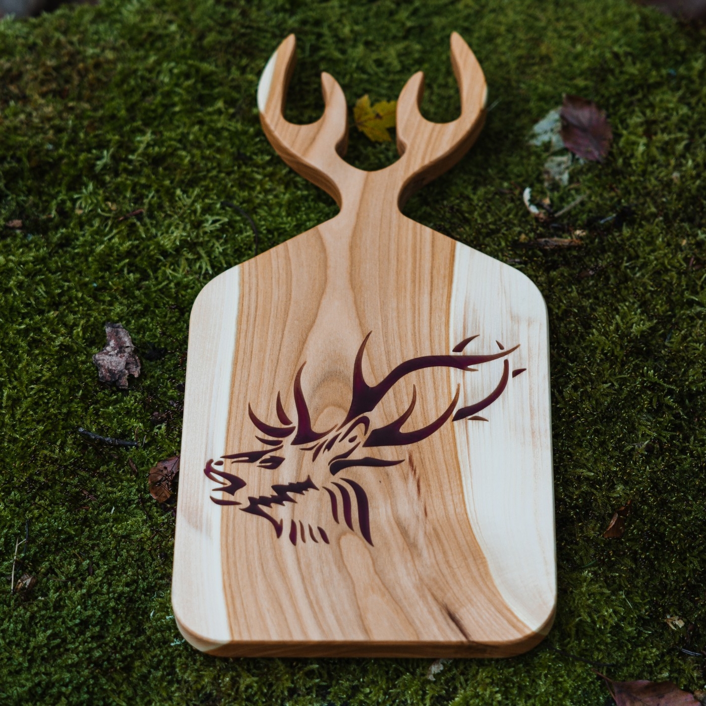 LESENA DESKA ZA REZANJE - MOTIV JELEN - slika 5